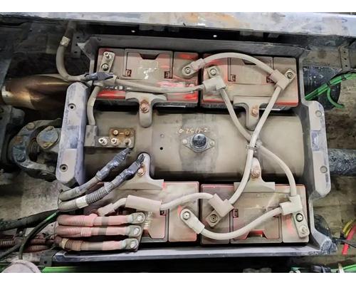 Freightliner Cascadia 125 Battery Box # Freightliner Cascadia 125 Battery Box #