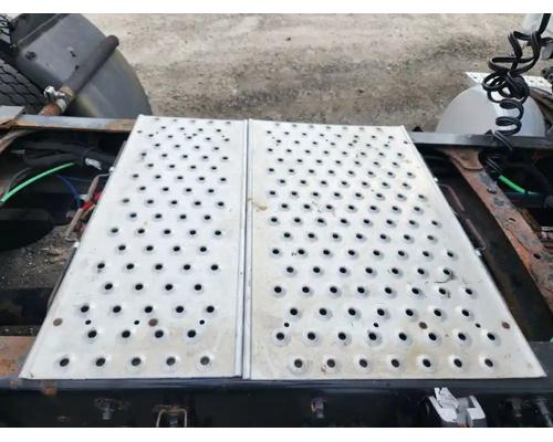 Freightliner Cascadia 125 Battery Box # Freightliner Cascadia 125 Battery Box #