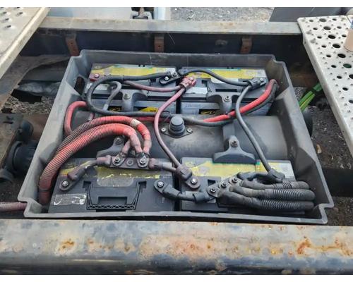  Freightliner Cascadia 125 Battery Box #