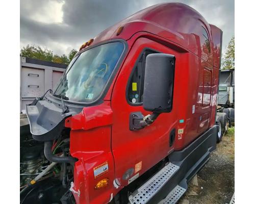  Freightliner Cascadia 125 Cab #