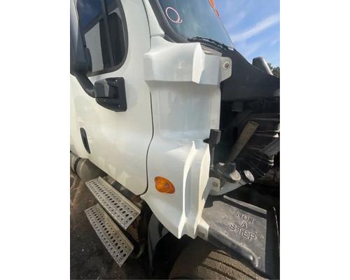  Freightliner Cascadia 125 Cowl #