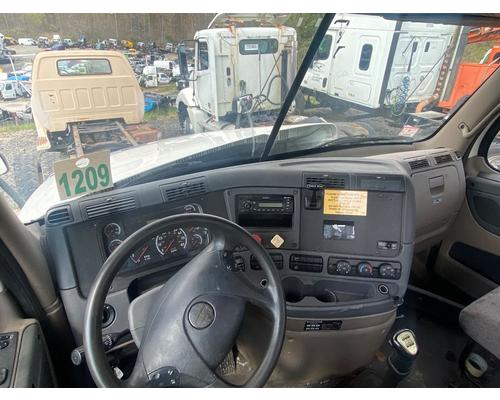  Freightliner Cascadia 125 Dash Assembly #