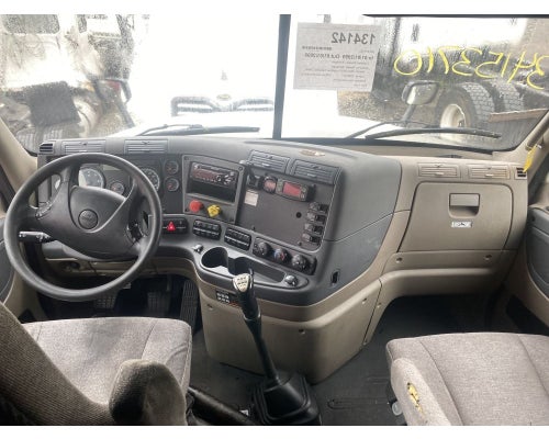  Freightliner Cascadia 125 Dash Assembly #