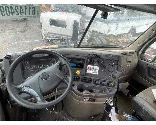  Freightliner Cascadia 125 Dash Assembly #