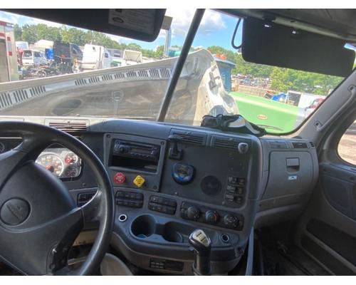  Freightliner Cascadia 125 Dash Assembly #