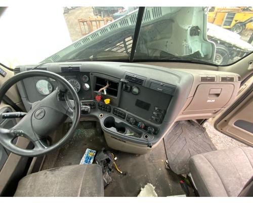  Freightliner Cascadia 125 Dash Assembly #
