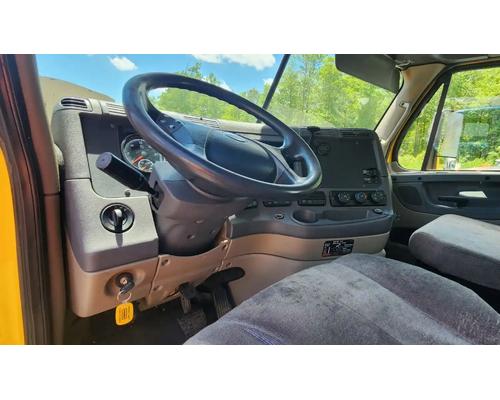  Freightliner Cascadia 125 Dash Assembly #