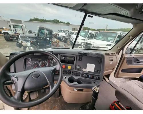  Freightliner Cascadia 125 Dash Assembly #