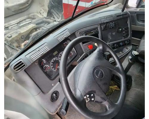 freightliner-cascadia-125-dash-assembly #1439883
