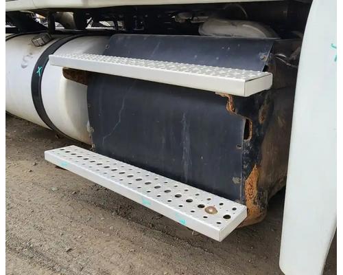  Freightliner Cascadia 125 DPF - Diesel Particulate Filter #