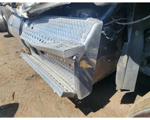  Freightliner Cascadia 125 DPF - Diesel Particulate Filter #