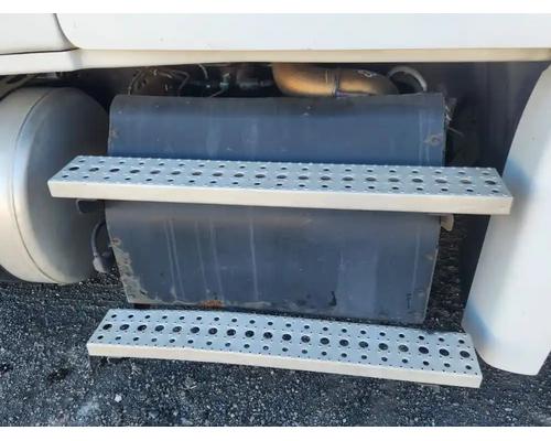  Freightliner Cascadia 125 DPF - Diesel Particulate Filter #