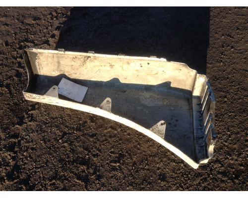 2009 FREIGHTLINER CASCADIA 125 Fender Extension #