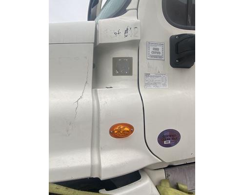Freightliner Cascadia 125 Fender Extension # Freightliner Cascadia 125 Fender Extension #