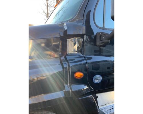  Freightliner Cascadia 125 Fender Extension #