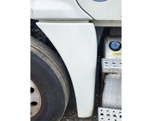 freightliner-cascadia-125-fender-extension #1449494