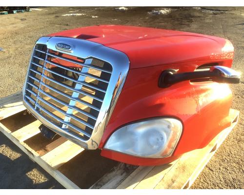 2012-freightliner-cascadia-125-hood #1475101