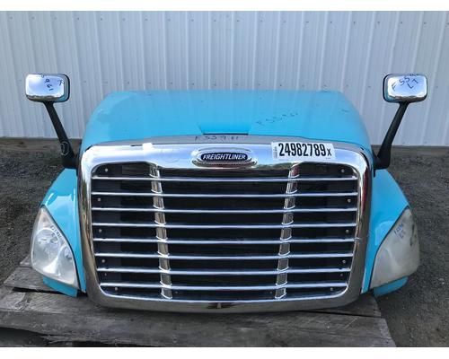  Freightliner Cascadia 125 Hood #