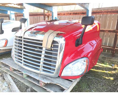  Freightliner Cascadia 125 Hood #