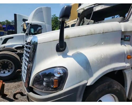 Freightliner Cascadia 125 Hood #