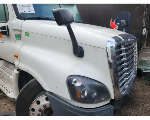  Freightliner Cascadia 125 Hood #