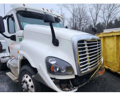  Freightliner Cascadia 125 Hood #