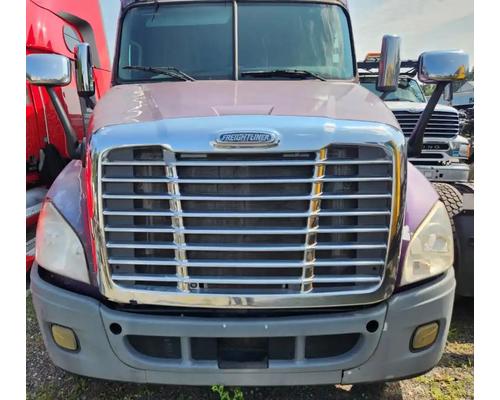  Freightliner Cascadia 125 Hood #
