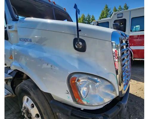  Freightliner Cascadia 125 Hood #