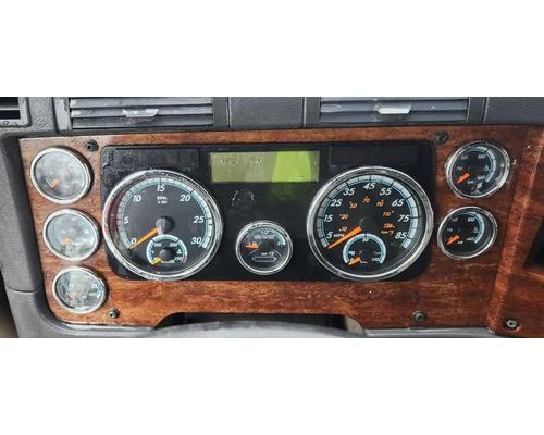  Freightliner Cascadia 125 Instrument Cluster #
