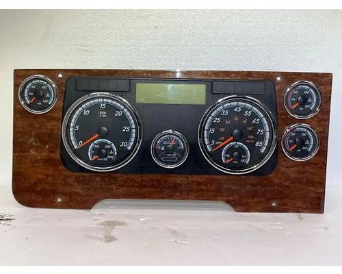  Freightliner Cascadia 125 Instrument Cluster #
