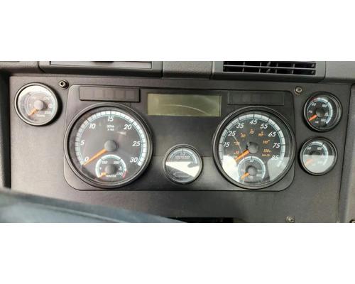  Freightliner Cascadia 125 Instrument Cluster #