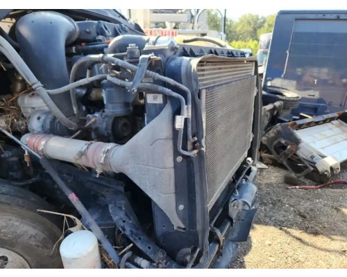  Freightliner Cascadia 125 Intercooler #