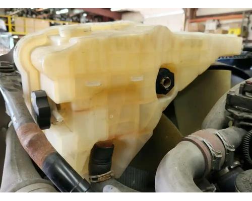  Freightliner Cascadia 125 Radiator Overflow #