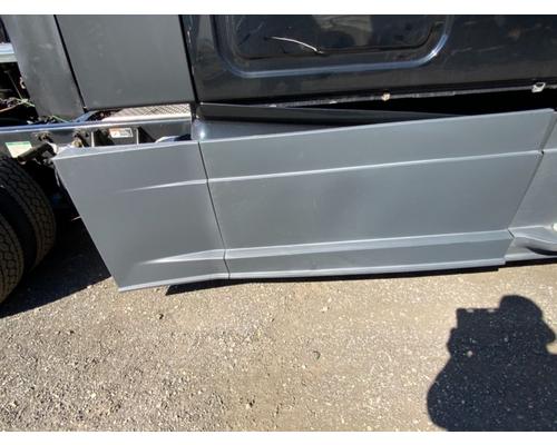  Freightliner Cascadia 125 Fairing #