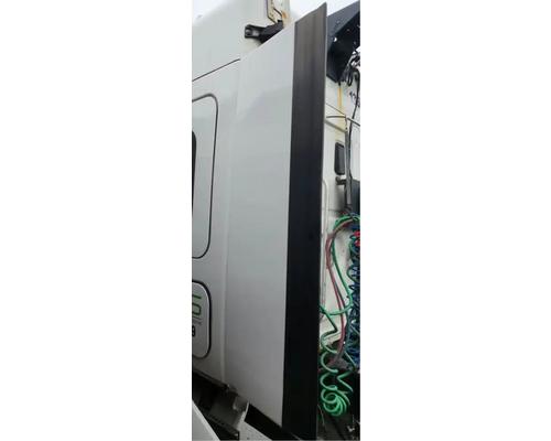  Freightliner Cascadia 125 Fairing #