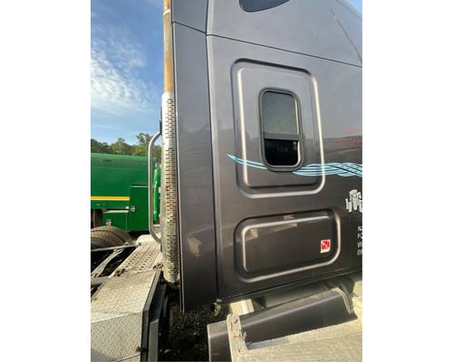 freightliner-cascadia-125-sleeper-fairing #1334765
