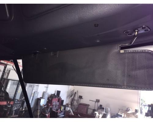  Freightliner Cascadia 125 Visor #