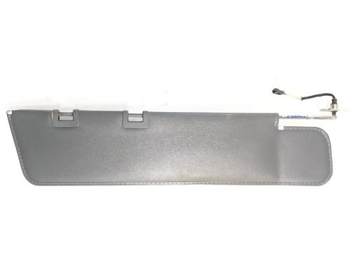  Freightliner Cascadia 125 Visor #