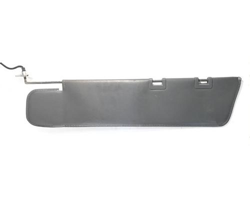  Freightliner Cascadia 125 Visor #
