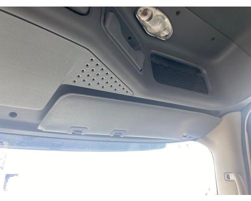  Freightliner Cascadia 125 Visor #