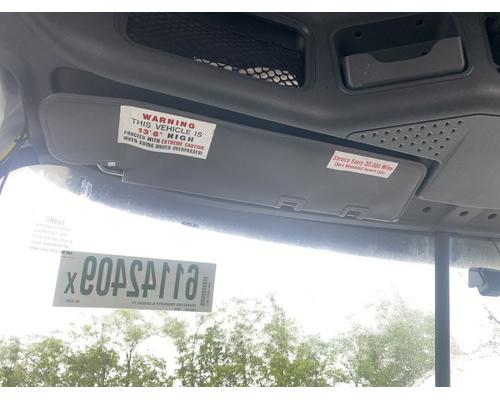  Freightliner Cascadia 125 Visor #