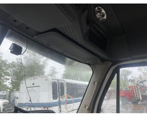  Freightliner Cascadia 125 Visor #