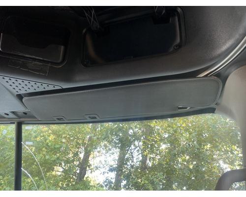  Freightliner Cascadia 125 Visor #