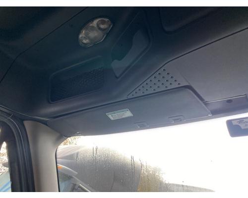  Freightliner Cascadia 125 Visor #
