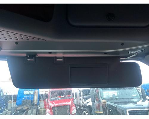  Freightliner Cascadia 125 Visor #