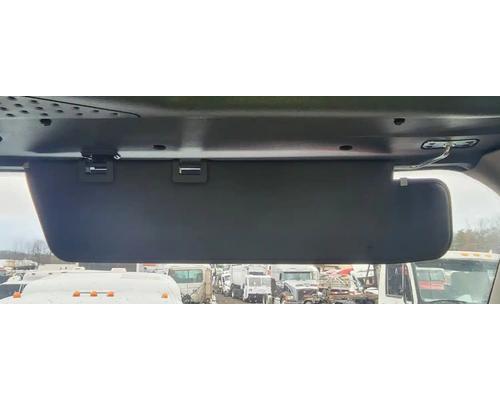  Freightliner Cascadia 125 Visor #