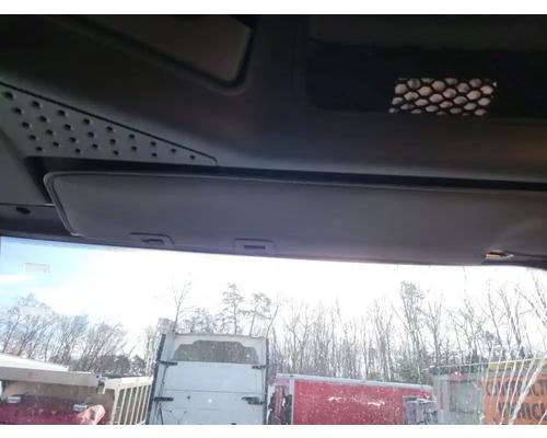  Freightliner Cascadia 125 Visor #