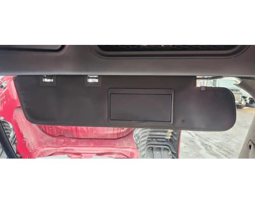  Freightliner Cascadia 125 Visor #