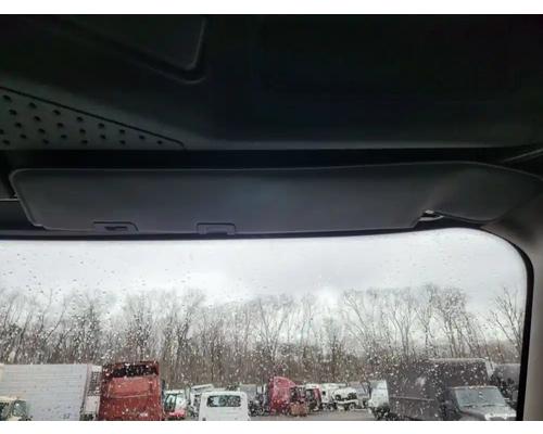  Freightliner Cascadia 125 Visor #