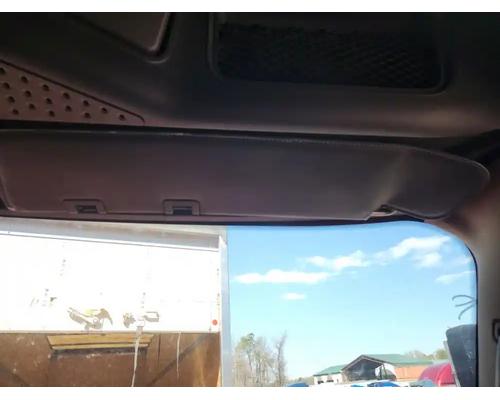  Freightliner Cascadia 125 Visor #